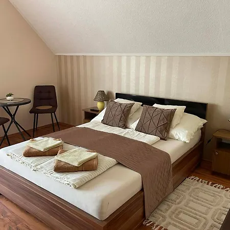 Alfa Apartment Harkan